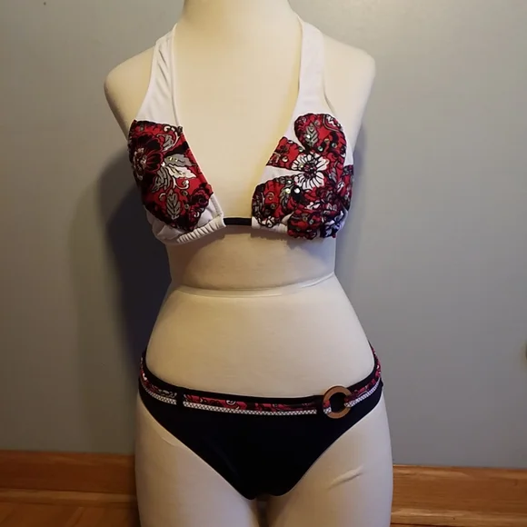 3/$25 Reebok BIKINI Size S 2 PIECE BLACK WHITE RED SEQUIN FLOWER - Picture 1 of 5